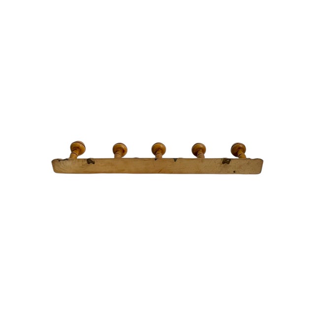 Antique French Provincial Faux Bamboo Wall Rack – 5 Peg Wooden Coat & Hat Hook For Sale - Image 12 of 14