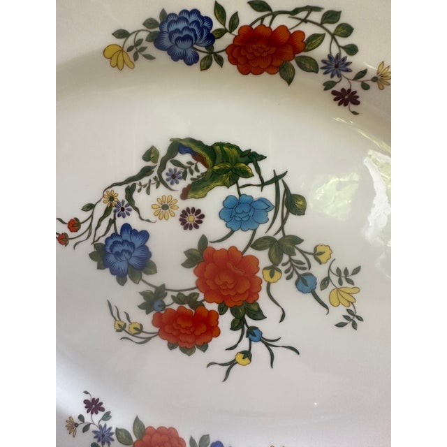 1960s Vintage 1960 Aynsley and Sons England Hand Painted "Famille Rose" 56pc Dinner Set for 8 For Sale - Image 5 of 18