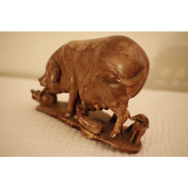Early 20th Century Late Qing Carved Shoushan Soapstone Sculpture of a Sow With Piglets, Signed For Sale - Image 4 of 17
