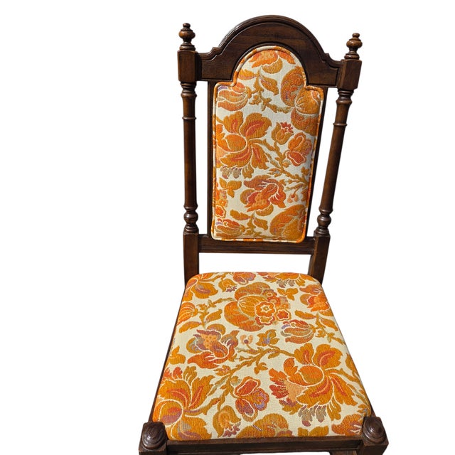 Wood 1970s Ethan Allen Jacobean Royal Charter Oak Dining Room Side Chairs Gothic Pair For Sale - Image 7 of 15