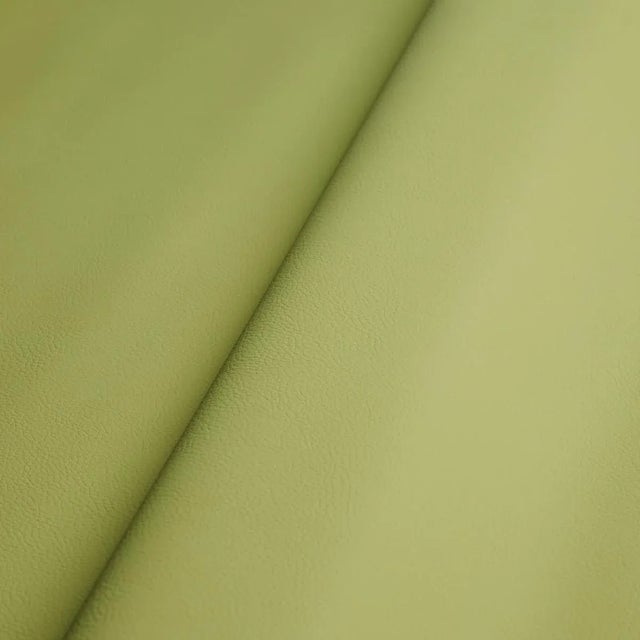 Transitional Sample - Schumacher Indoor/Outdoor Vegan Leather Fabric in Moss For Sale - Image 3 of 4