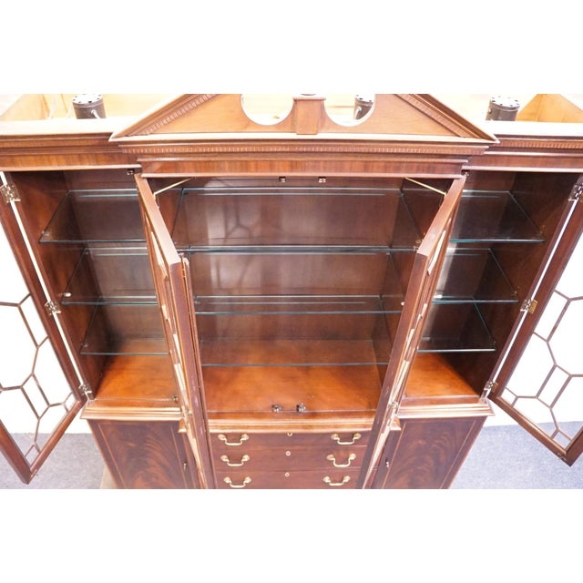 Hickory White American Masterpiece Collection Solid Mahogany Traditional Style 65" Breakfront China Cabinet For Sale In Kansas City - Image 6 of 15