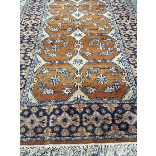 Vintage Pakistani Rug, 1970s For Sale - Image 14 of 18
