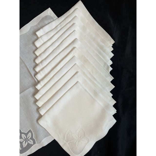 Linen Mid 20th Century Handmade Madeira Organdy Linen Tablecloth and 12 Matching Napkins For Sale - Image 8 of 9