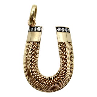 Late 19th Century Victorian 14k Gold Intricate Woven Wirework Horseshoe Pendant With Diamonds For Sale