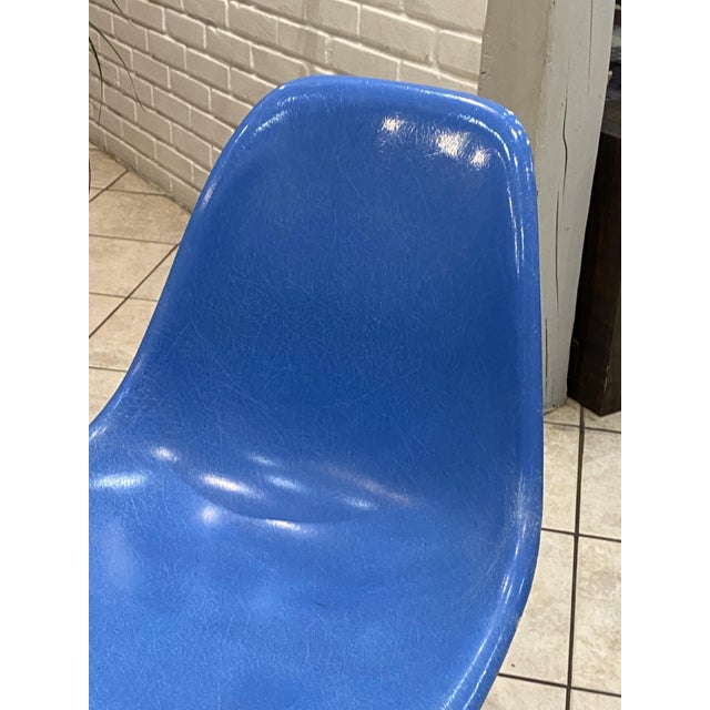 DSR Eiffel Chair in Blue Fiberglass by Charles and Ray Eames for Herman Miller, 1950s For Sale - Image 16 of 17