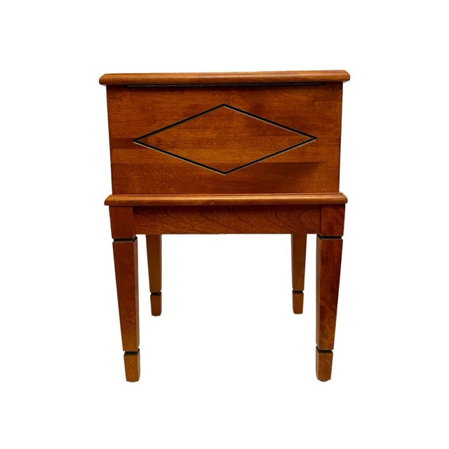 Ethan Allen Ethan Allen Solid Wood Lift Top Side Accent Table Inlaid Diamond Pattern (St). For Sale - Image 4 of 7