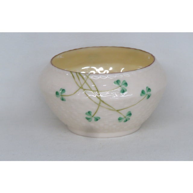Belleek Pottery Ltd. Belleek Ireland Porcelain Shamrock Pattern Cream Yellow Luster Sugar Bowl 4685b For Sale - Image 4 of 14