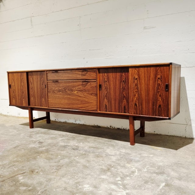 Fristho Large Mid-Century Rosewood Veneer Sideboard from Fristho, 1960s For Sale - Image 4 of 18