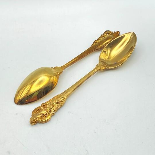 1990s Baroque by Godinger Gold Plated 65-Pc Flatware Set (Service for 12 With Serving Pieces and Chest) Vintage For Sale - Image 9 of 18