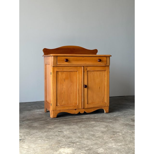 Farmhouse Vintage American Farmhouse Pine Washstand Cabinet Sideboard For Sale - Image 3 of 18