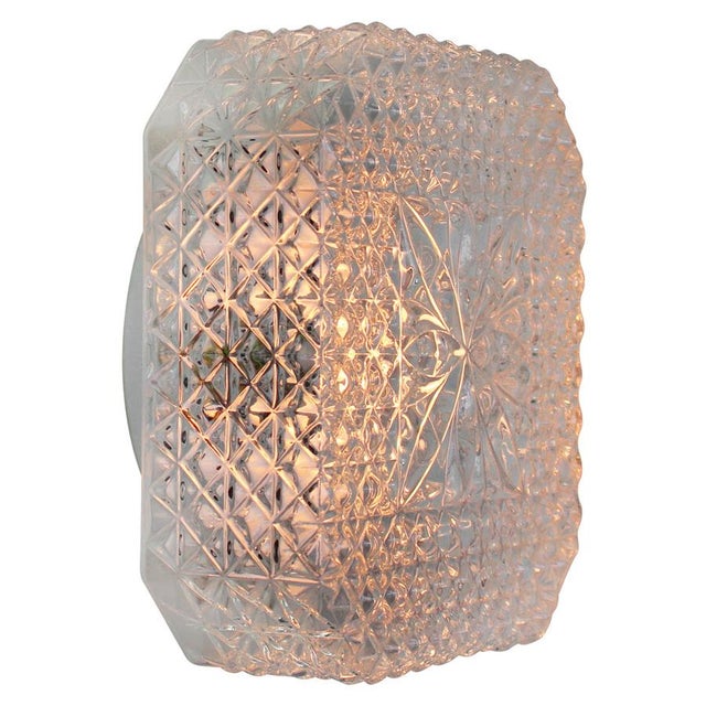 Mid-Century Modern Mid-Century Modern Square Clear Glass Wall Lamp For Sale - Image 3 of 12