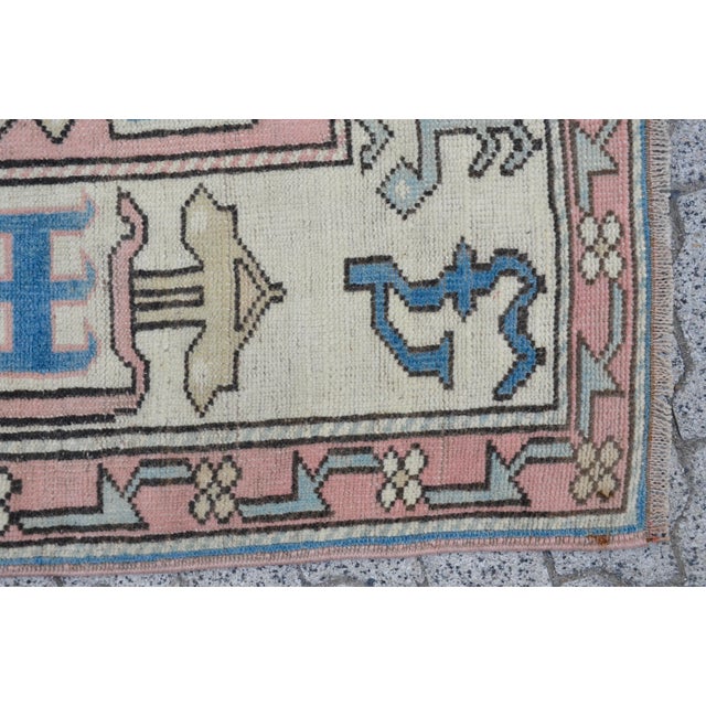 6x9 Turkish Anatolian Vintage Rug For Sale - Image 10 of 11