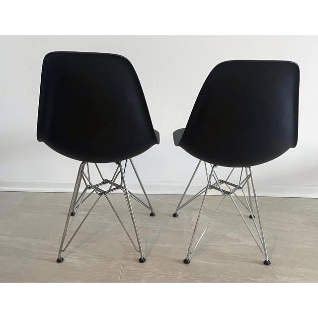 Mid-Century Modern Herman Miller Eames DSR Black Plastic Dining Chairs Chrome Eiffel Bases Set of 2 For Sale - Image 3 of 5