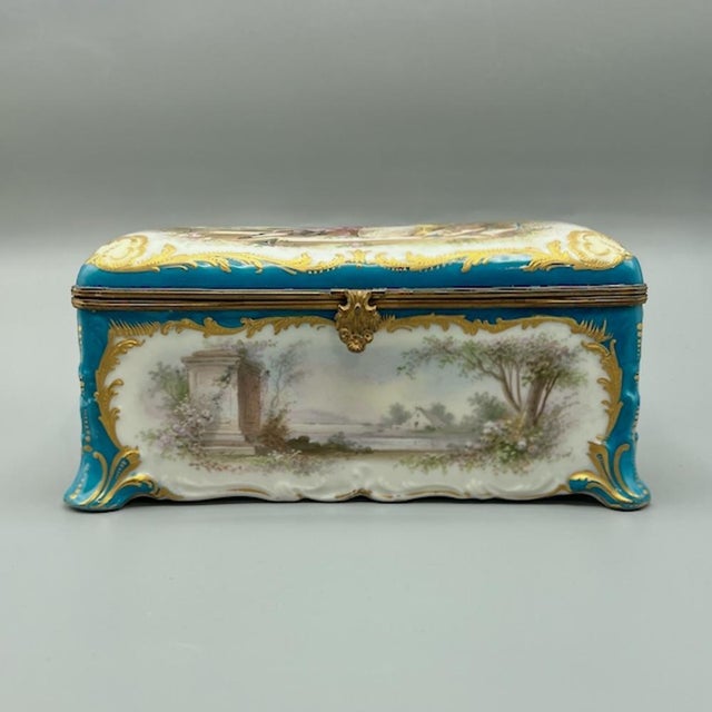 Blue Large Louis-Philippe Sèvres Porcelain Casket, 1848 For Sale - Image 8 of 18