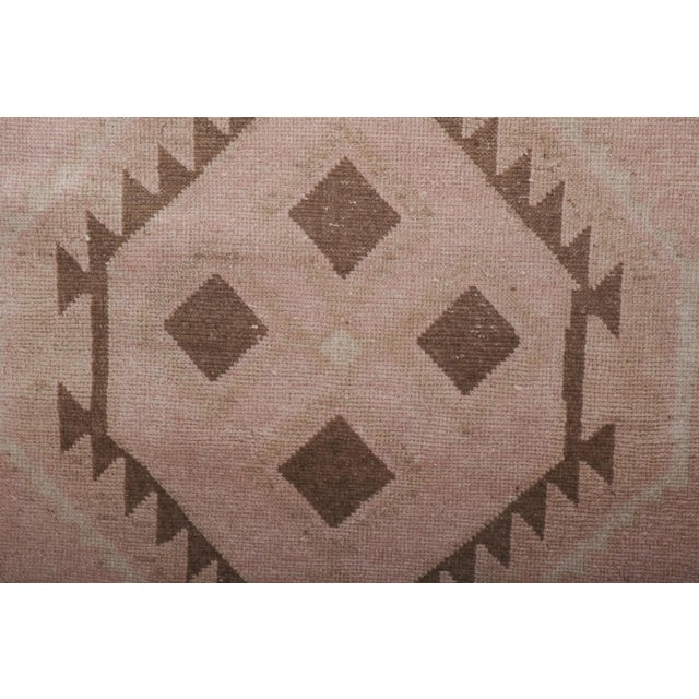 1960s Vintage Neutral Pale Color Turkish Oushak Extra Long Carpet 2'9'' X 29'5'' For Sale - Image 5 of 11