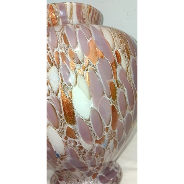 Mid-Century Modern Vintage Hand Blown Maestri Vetrai Art Glass Vase Made in Italy For Sale - Image 3 of 8