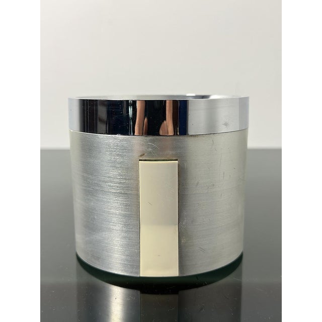 Mid-Century Modern Space Age Alarm Clock from Rhythm, Japan, 1970s For Sale - Image 3 of 9