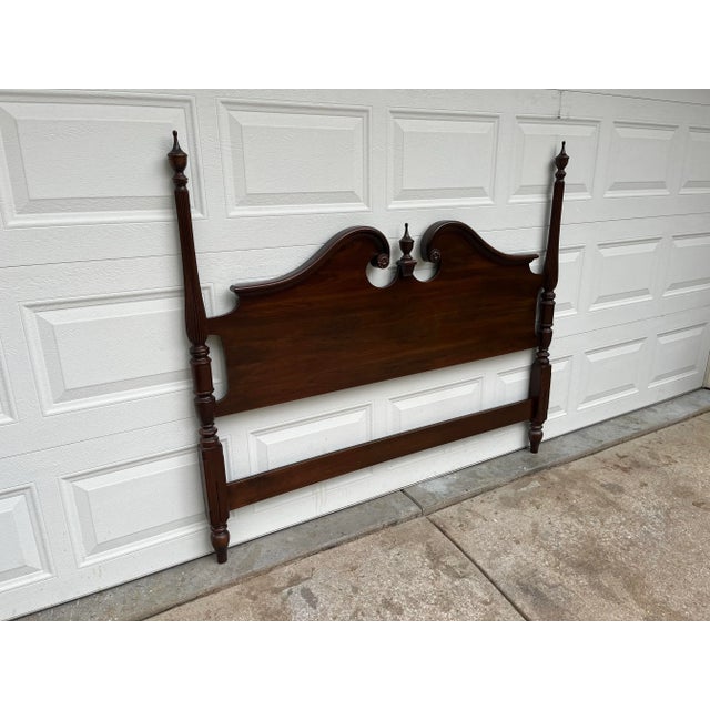 1970s 1970s Ethan Allen Georgian Court Queen Cherry 4-Poster Headboard For Sale - Image 5 of 12