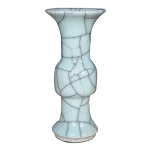 Late Qing Chinese Monochrome Crackle Glaze Celadon Porcelain Vase