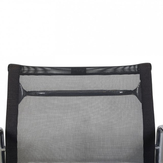 EA-117 Office Chair in Black Mesh from Charles Eames, 2002 For Sale - Image 3 of 17