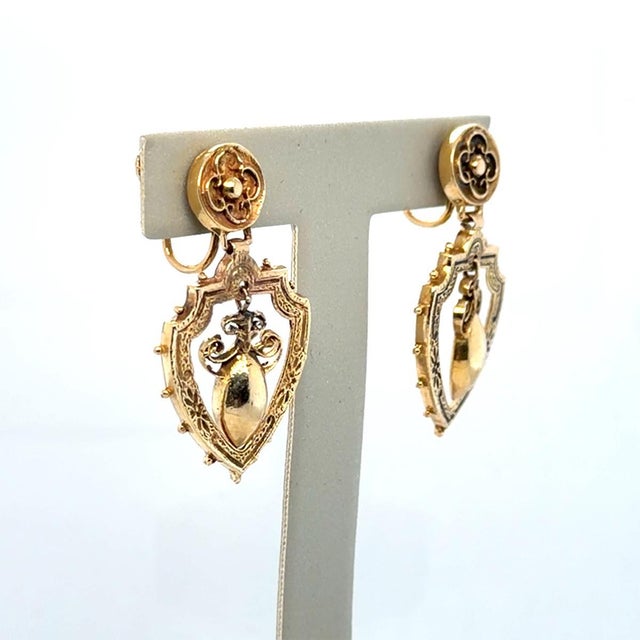 Traditional 1900-1909 Pair of 14k Edwardian Period Earrings For Sale - Image 3 of 3