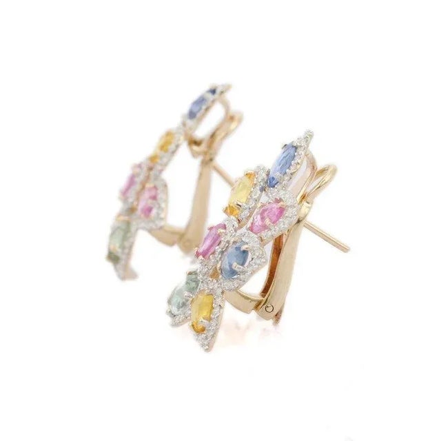 6.61ct Sapphire Rainbow Cluster Stud Earrings With Diamonds in 14k Yellow Gold- A Pair For Sale - Image 4 of 8