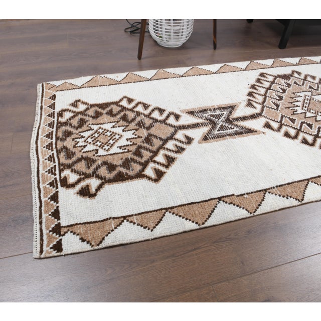 Vintage Turkish Oushak Handmade Wool Cotton White Runner Rug For Sale - Image 4 of 10