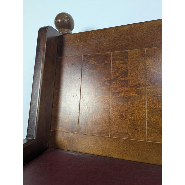 1930s Art Deco Brasserie Bench in Oak and Burl Wood with Burgundy Imitation Leather Seat, 1930s For Sale - Image 5 of 11
