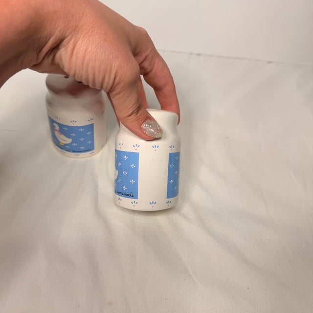 Vintage 1987 Happiness Is Homemade Goose Bow Salt Pepper Shakers Set Blue White For Sale - Image 9 of 9