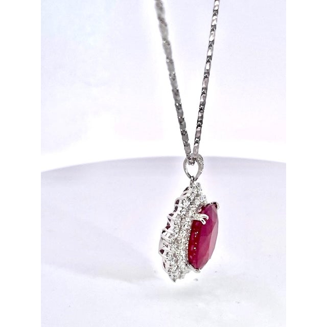 Gemstone Huge Ruby Faceted 17.59 Carats W/ 2.21 Diamond Surround For Sale - Image 7 of 12