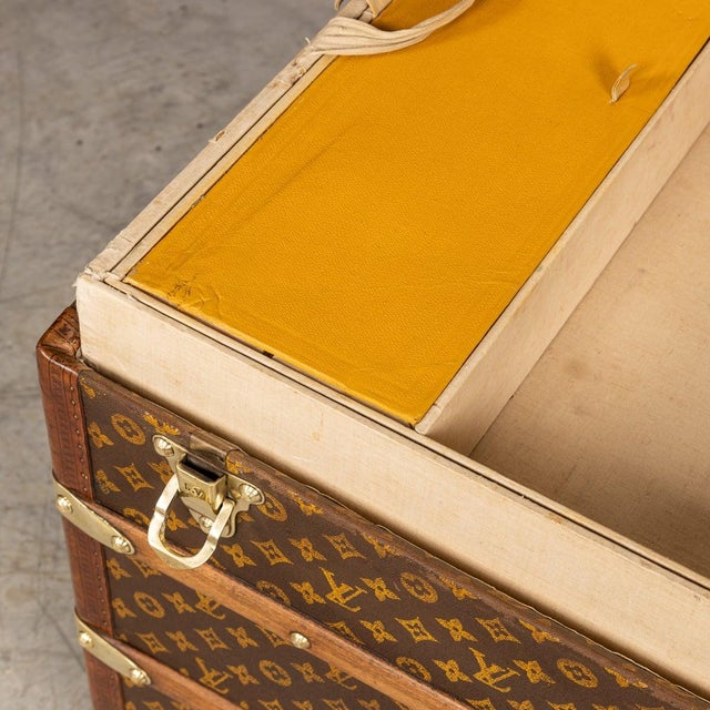 Metal Antique 20th Century Trunk in Monogram Canvas from Louis Vuitton, France, 1910 For Sale - Image 7 of 18