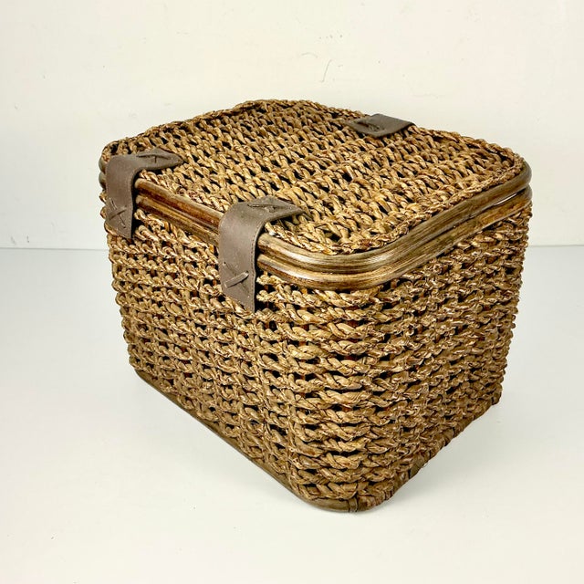 1980s Vintage Boho Chic Arts & Crafts Coastal Woven Jute Wicker & Bentwood Storage Lidded Basket For Sale - Image 12 of 15
