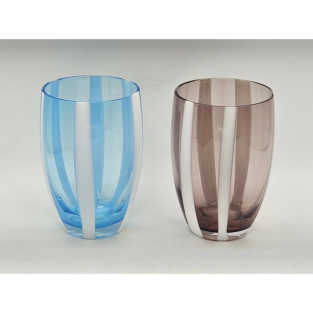 Elevate your table setting with this beautiful set of two Zafferano Gessato glass tumblers. Renowned for Italian design...