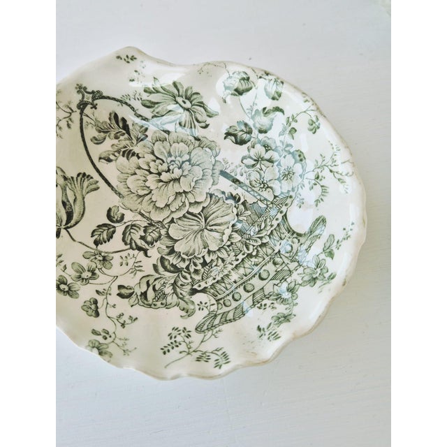 Vintage English Green Transferware Vanity Set by Crown Devon Fieldings, 1940s, Set of 3 For Sale - Image 13 of 15