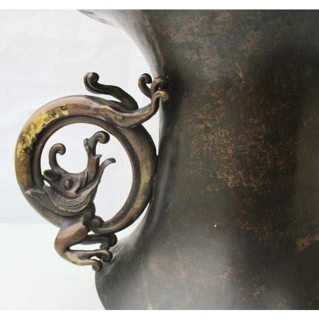 Early 19th Century Japanese Archic Dragon Vase Edo Period For Sale - Image 5 of 10