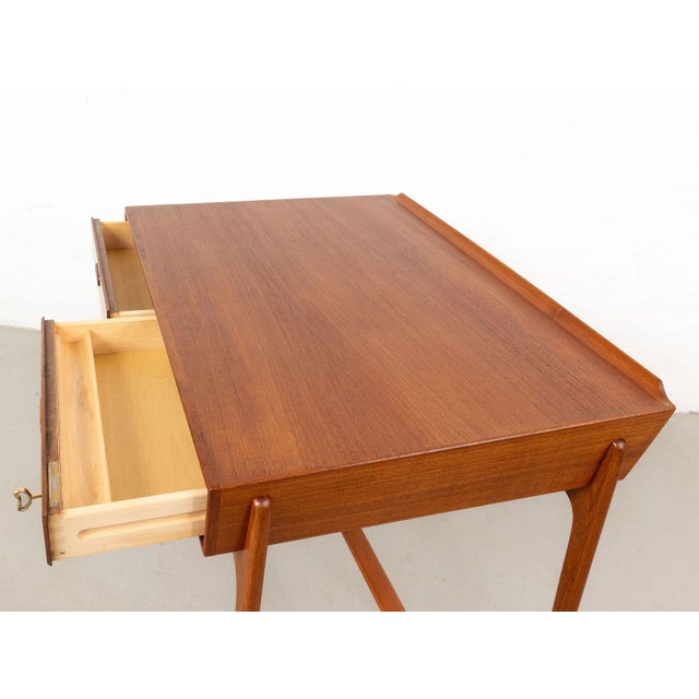Purple Model 200 Desk in Teak by Svend Age Madsen for Hansen, 1958 For Sale - Image 8 of 10