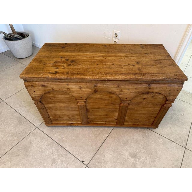 Brown Farmhouse Storage Chest in Wood For Sale - Image 8 of 13