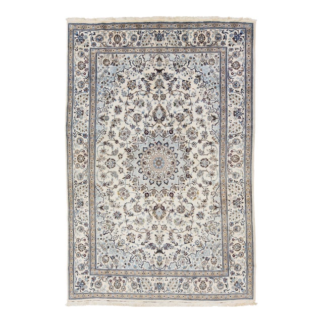 8x12 Vintage Rug – Hand-Knotted Wool Medallion Area Rug (Ivory & Blue) For Sale