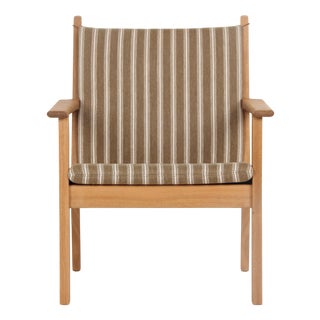 GE284 Armchair in Soaped Oak and Savak Wool by Hans J. Wegner for Getama, 1980s For Sale