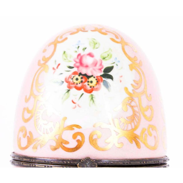 Hand Painted Rose Pink Porcelain Egg in the Style of Dresden For Sale - Image 3 of 13