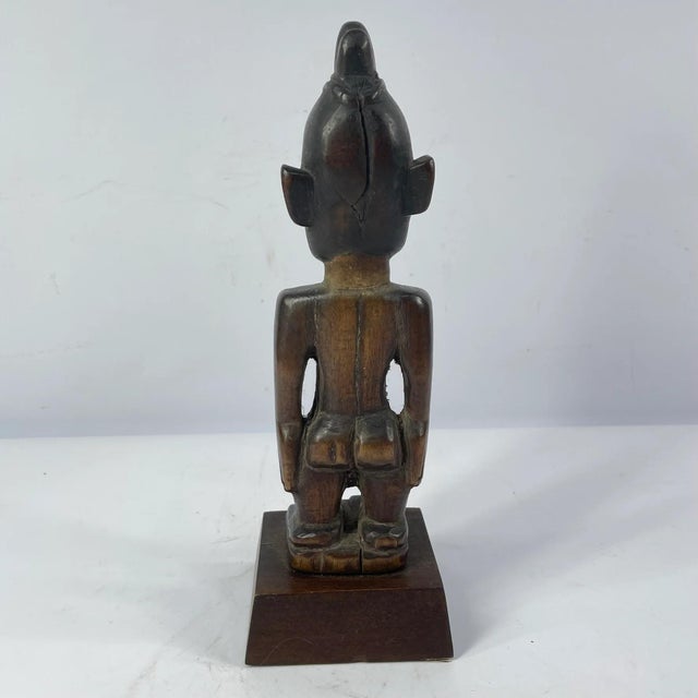 Early 20th Century Yoruba Ibeji Standing Male Figure on Custom Base Nigeria For Sale - Image 4 of 6