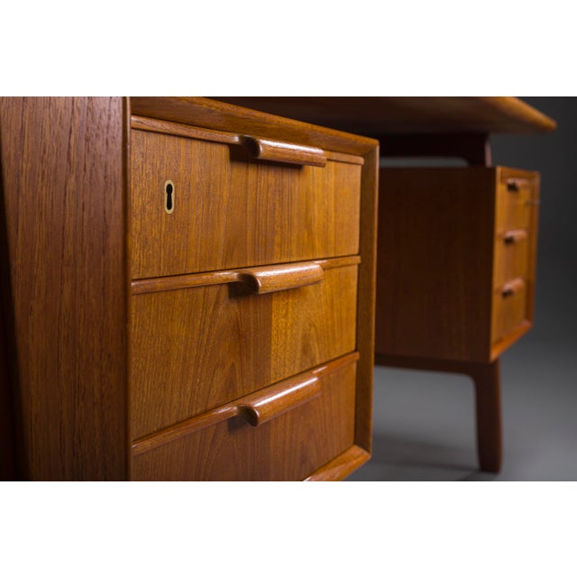 Teak Model 75 Desk from Omann Jun Møbelfabrik, 1960s For Sale - Image 9 of 18