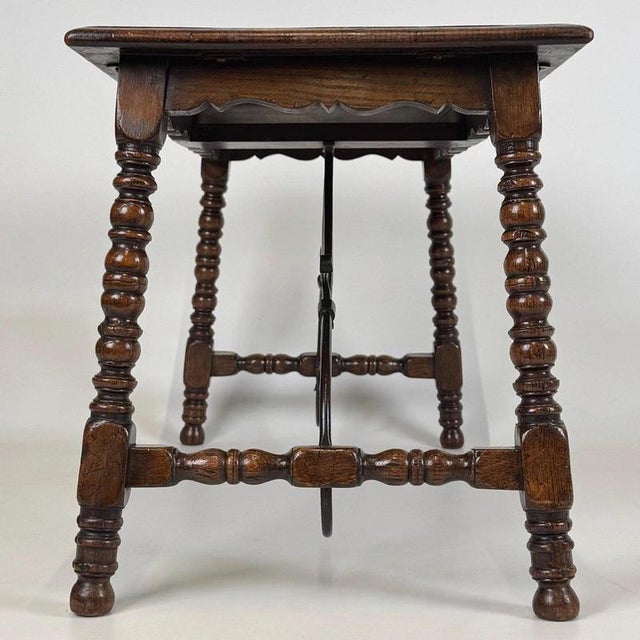 Wood Antique Early 20th Century English Bobbin-Turned Oak Coffee Table For Sale - Image 7 of 10