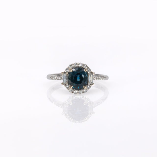 2020s 1.7Ct Teal Sapphire Ring With a Diamond Halo: Solid 14k Gold, Size 6.75 For Sale - Image 5 of 10