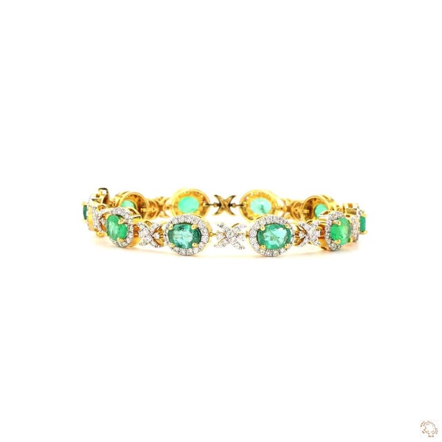 2.89 Carat Round Brilliant Cut Diamond Emerald Gold Bracelet For Sale - Image 9 of 9