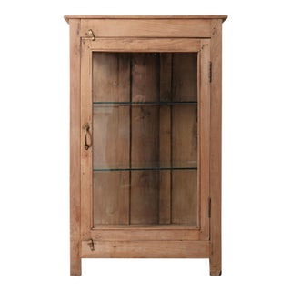 Late 20th Century Wooden and Glass Display Cabinet With Brass Hardware For Sale
