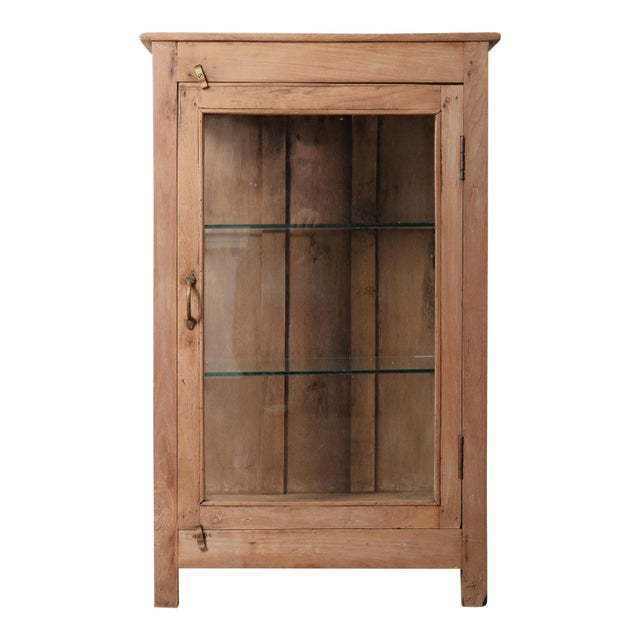 Late 20th Century Wooden and Glass Display Cabinet With Brass Hardware For Sale