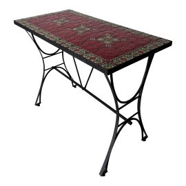 Example of Outdoor Dining Tables