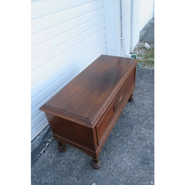 Caswell Runyan Early 1900s Cedar Chest Blanket Trunk Bench For Sale - Image 4 of 13
